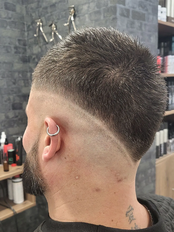 Coiffure homme à Guénange